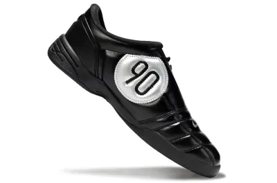 Nike Total 90 III IC - Black/Classic Black/Fiery Red