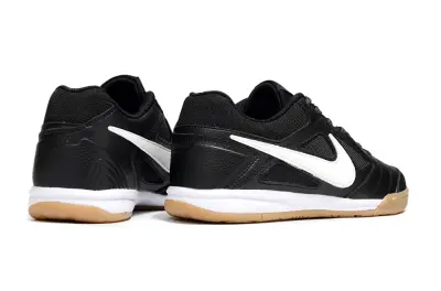 Supreme x Nike SB Gato IC - Black/Classic Black/White