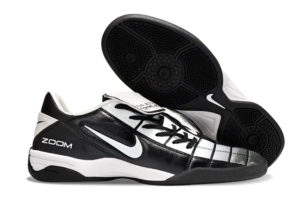 Nike Air Zoom Total 90 III IC - Black/Classic Black/White Action