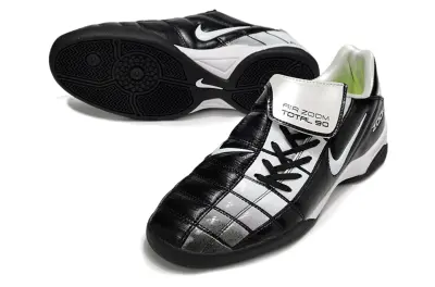 Nike Air Zoom Total 90 III IC - Black/Classic Black/White Action