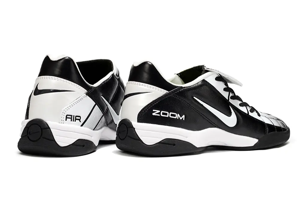 Nike Air Zoom Total 90 III IC - Black/Classic Black/White Action