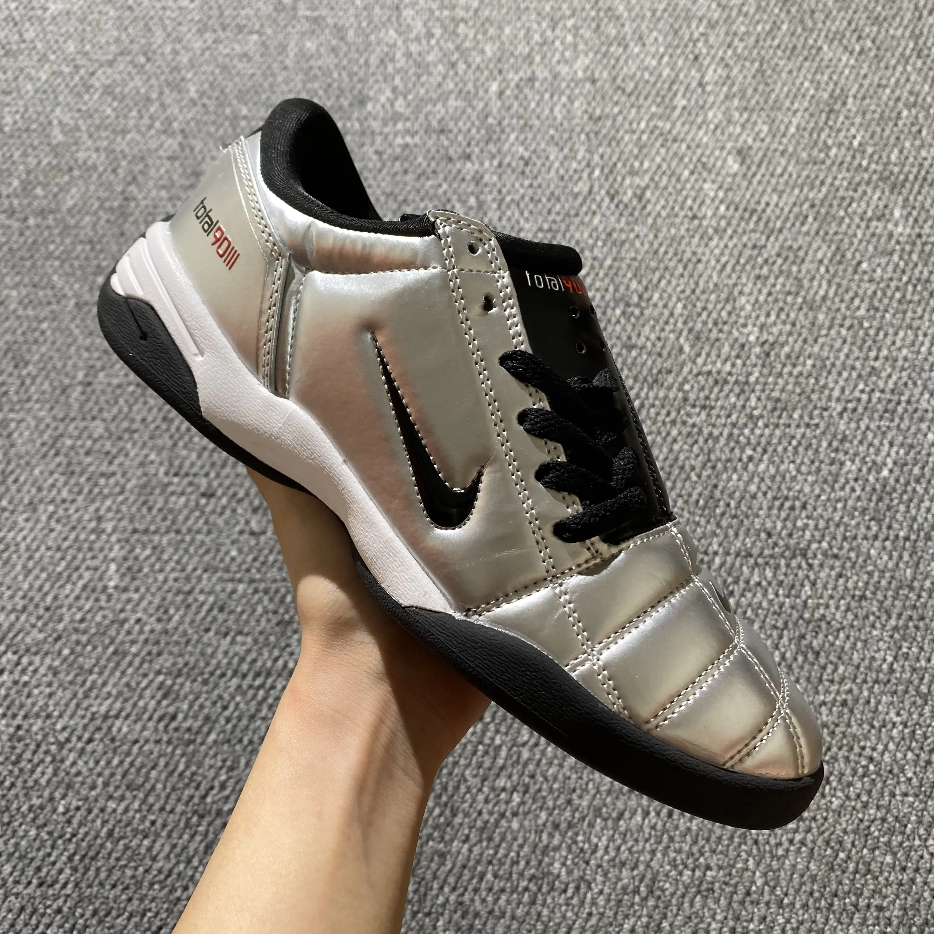 Nike Total 90 III IC - Silver/Metallic Silver/Black