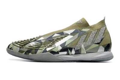 Adidas Predator Edge+ Laceless IC - Olive/Army Green/Charcoal Grey