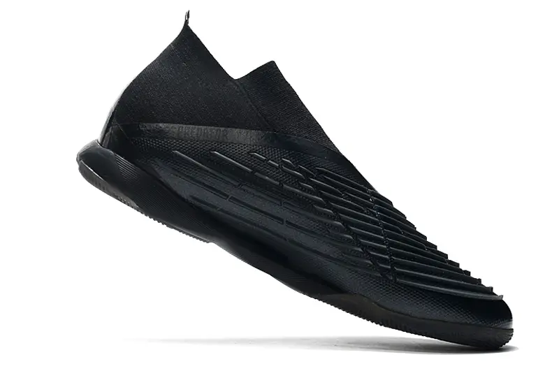 Adidas Predator Edge+ Laceless IC - Black/Midnight Black/Crimson Red
