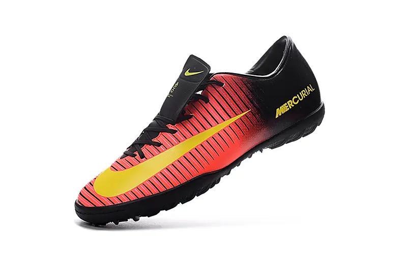 CR7 x Nike Mercurial Vapor 11 TF - Red/Fiery Red/Golden Yellow