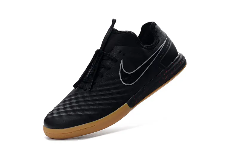 Nike MagistaX Finale 2 IC - Black/Gum Sole/Metallic Silver