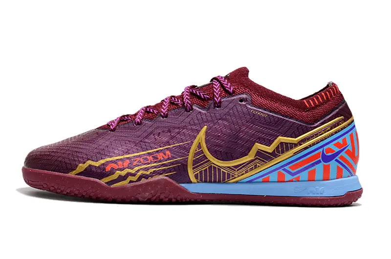 Mbappé x Nike Air Zoom Mercurial Vapor 15 Elite IC - Burgundy/Gold/Blue