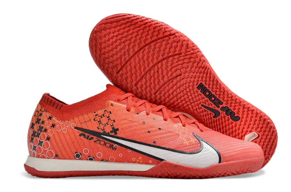 CR7 x Nike Air Zoom Mercurial Vapor 15 Elite IC - Red/Fiery Crimson/White Blast