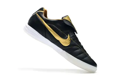 Nike Tiempo Legend 7 R10 Elite IC - Black/Gold Accents/White Sole