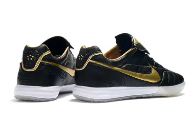 Nike Tiempo Legend 7 R10 Elite IC - Black/Gold Accents/White Sole