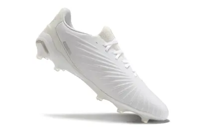 Puma King Ultimate AG - White/Snow White/Canvas White