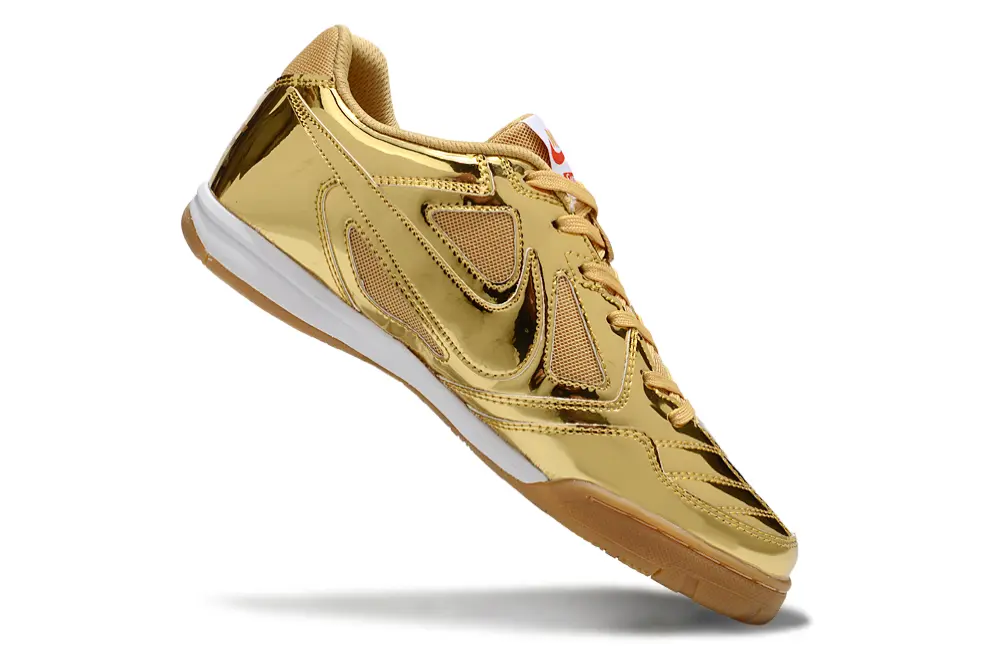 Supreme x Nike SB Gato IC - Gold/Shiny Gold/Desert Tan