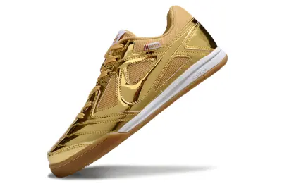 Supreme x Nike SB Gato IC - Gold/Shiny Gold/Desert Tan