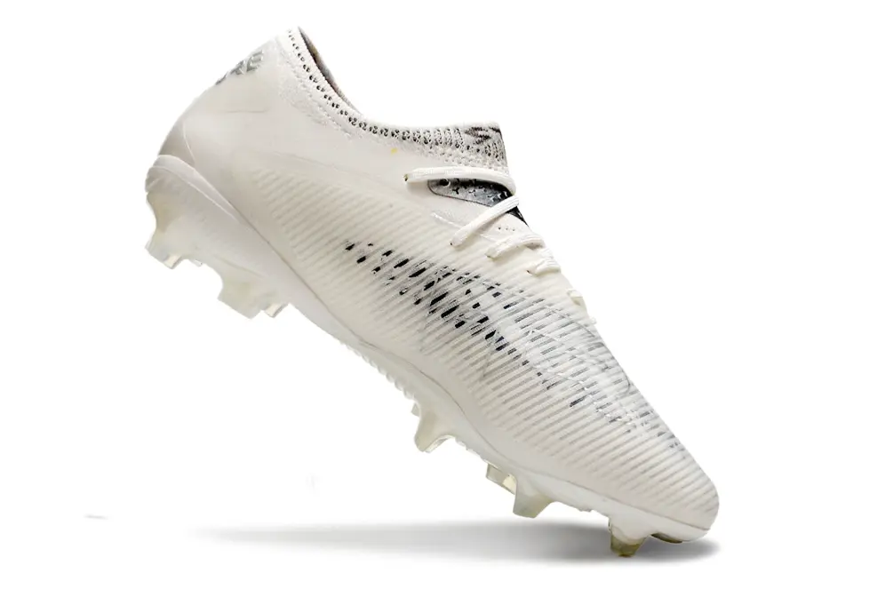 Puma Future 8 Ultimate FG - White/Frosted White/Black Shadow