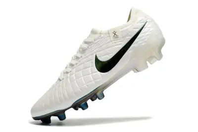 Nike Tiempo Legend 10 Elite FG - White/Emerald Green/Iridescent