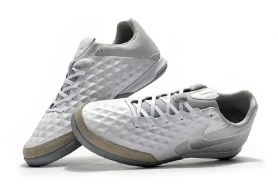Nike Tiempo Legend 8 Academy IC - White/Light Gray/Beige