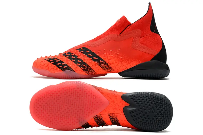 Adidas Predator Freak+ Laceless IC - Red/Bright Red/Dark Black