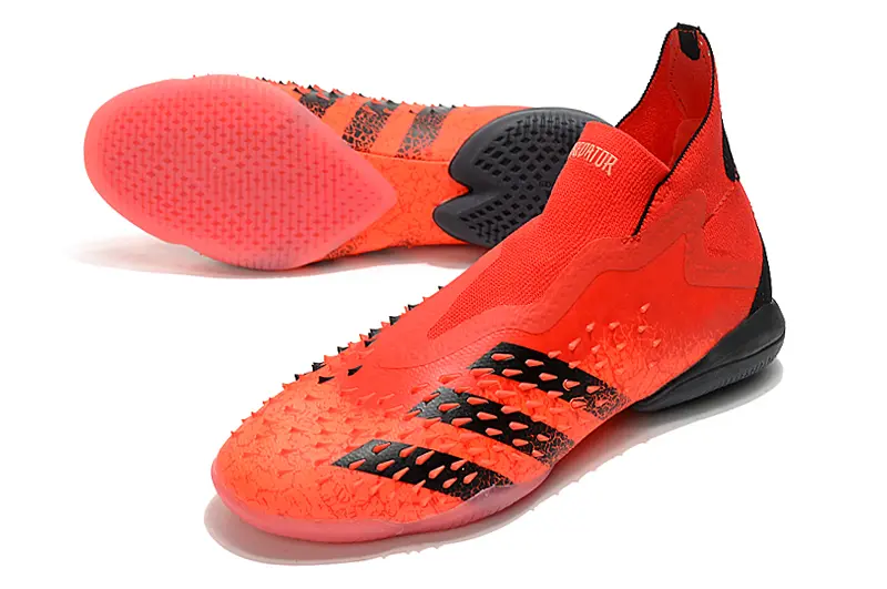 Adidas Predator Freak+ Laceless IC - Red/Bright Red/Dark Black