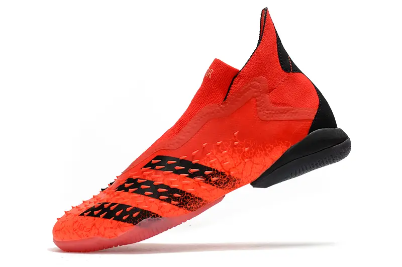 Adidas Predator Freak+ Laceless IC - Red/Bright Red/Dark Black