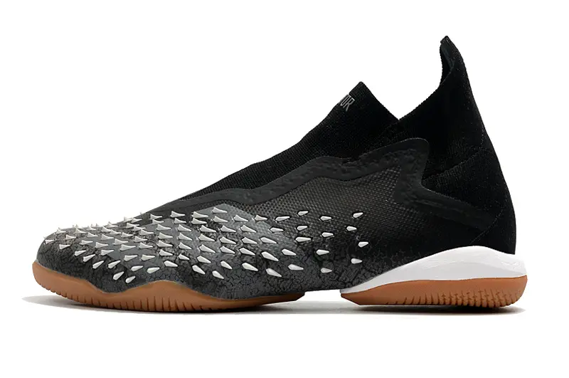 Adidas Predator Freak+ Laceless IC - Black/Charcoal Gray/Amber Brown