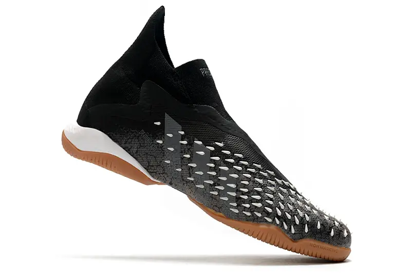 Adidas Predator Freak+ Laceless IC - Black/Charcoal Gray/Amber Brown