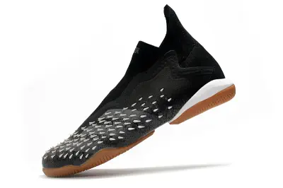 Adidas Predator Freak+ Laceless IC - Black/Charcoal Gray/Amber Brown