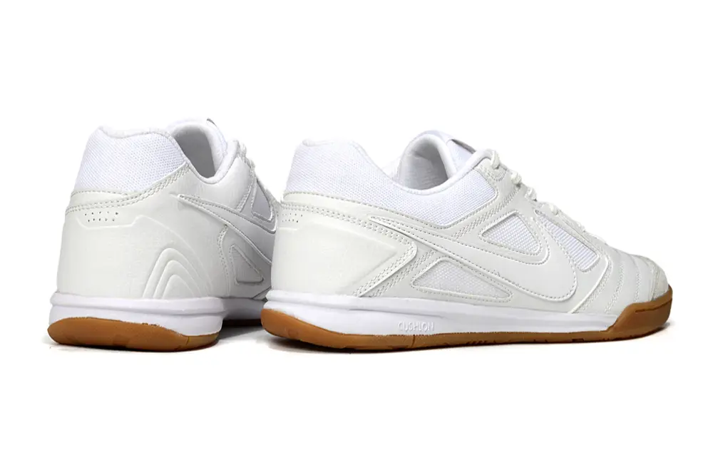 Supreme x Nike SB Gato IC - White/Creamy White/Gum Brown