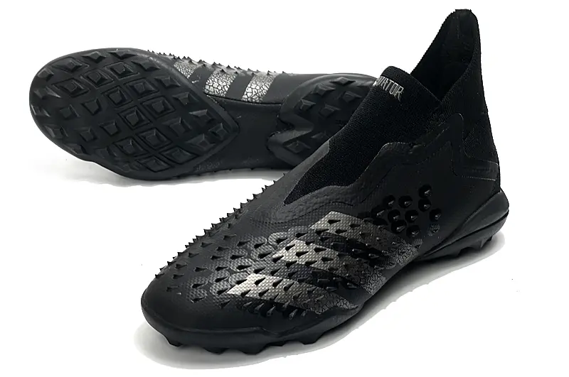 Adidas Predator Freak+ Laceless TF - Black/Carbon Black/Shadow Gray