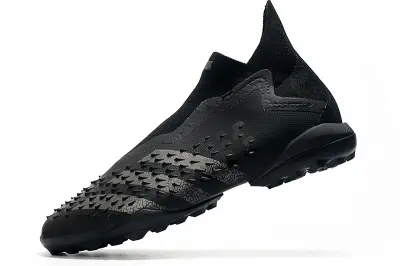 Adidas Predator Freak+ Laceless TF - Black/Carbon Black/Shadow Gray