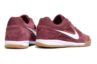 Supreme x Nike SB Gato IC - Burgundy/Cream/Amber