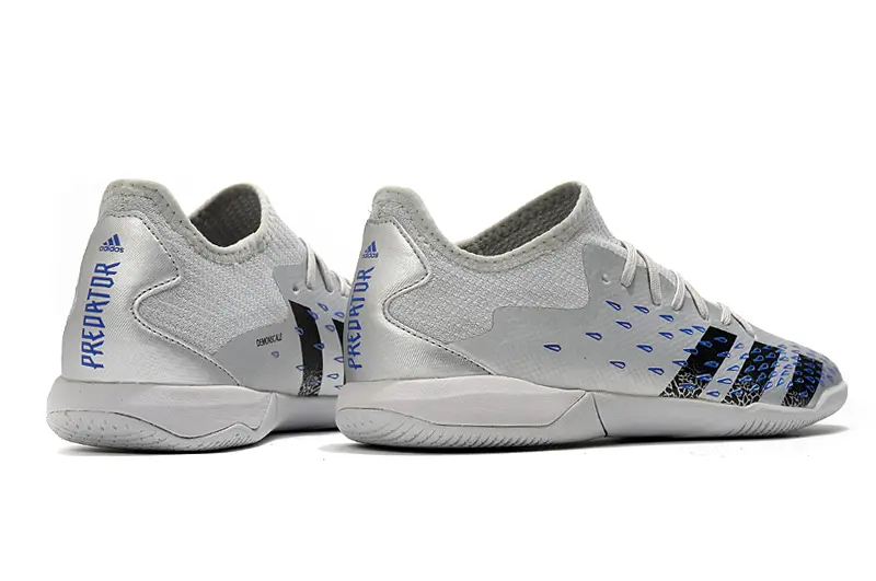 Adidas Predator Freak.1 IC - Grey/Metallic Silver/Electric Blue
